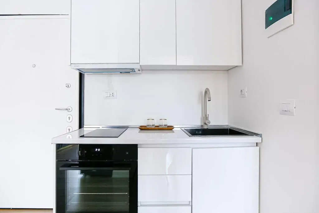Superb *New 1+1 Apartment Himare